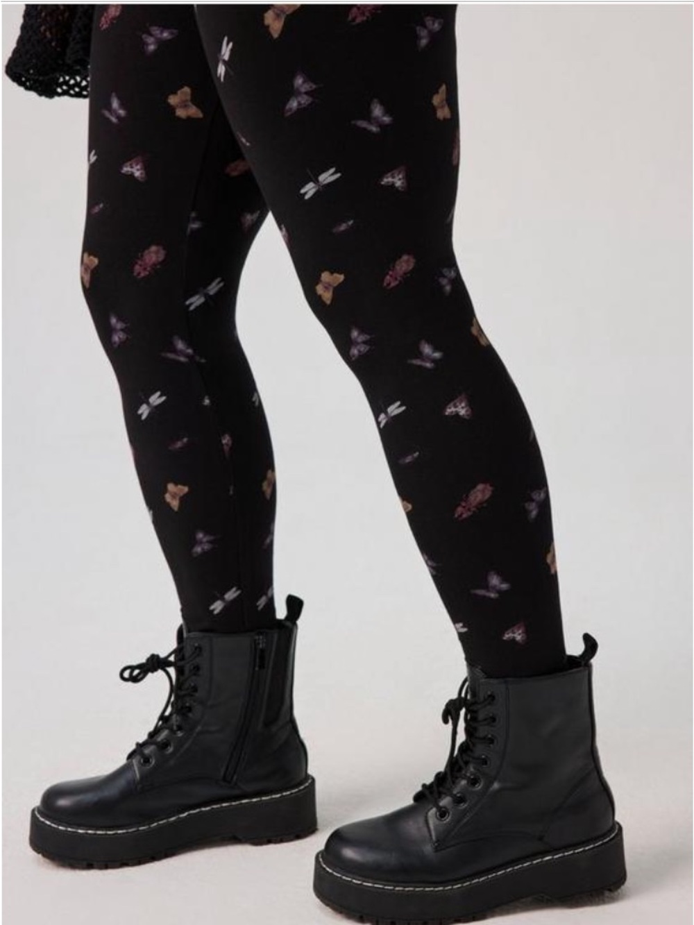 Torrid Nightfall Legging Tiny Insects Black - Size 0 (12) - NWT - Picture 3 of 6